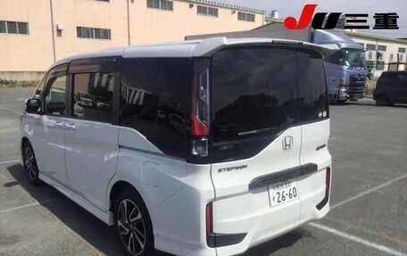 Honda Stepwgn IV, 2020 год, 1 950 000 рублей, 4 фотография