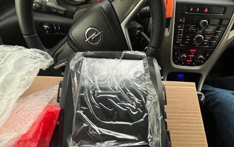 Opel Astra J, 2011 год, 520 000 рублей, 6 фотография