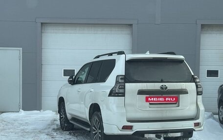 Toyota Land Cruiser Prado 150 рестайлинг 2, 2023 год, 7 800 000 рублей, 10 фотография