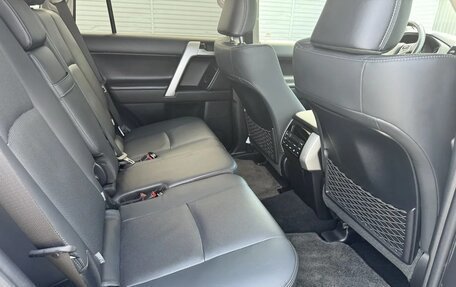 Toyota Land Cruiser Prado 150 рестайлинг 2, 2023 год, 7 800 000 рублей, 12 фотография