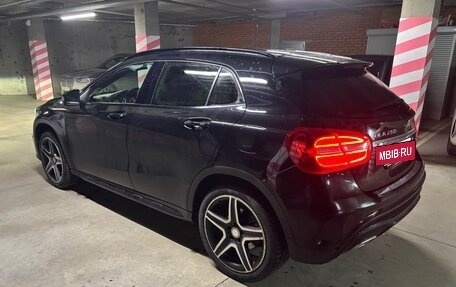 Mercedes-Benz GLA, 2015 год, 2 300 000 рублей, 10 фотография