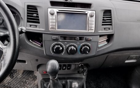 Toyota Hilux VII, 2012 год, 1 650 000 рублей, 12 фотография