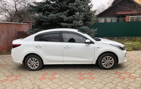 KIA Rio IV, 2018 год, 1 230 000 рублей, 3 фотография