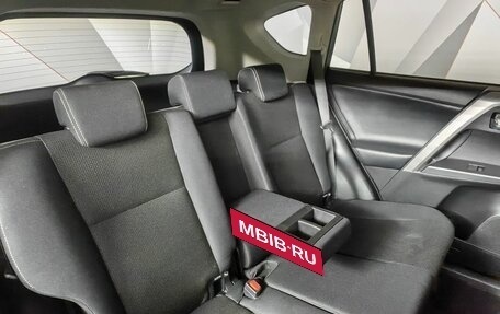 Toyota RAV4, 2016 год, 1 895 000 рублей, 15 фотография