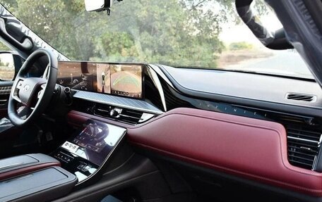 Infiniti QX80, 2025 год, 22 990 000 рублей, 9 фотография