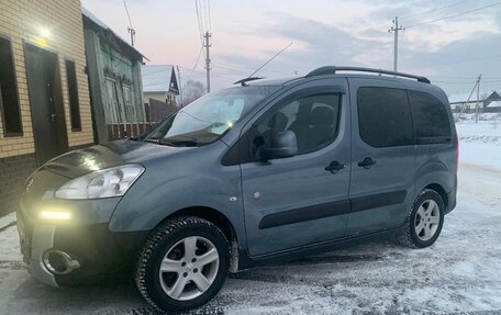 Peugeot Partner II рестайлинг 2, 2012 год, 700 000 рублей, 1 фотография