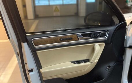 Volkswagen Touareg III, 2012 год, 2 777 555 рублей, 10 фотография