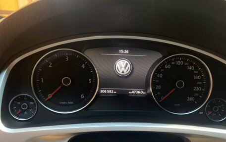 Volkswagen Touareg III, 2012 год, 2 777 555 рублей, 13 фотография