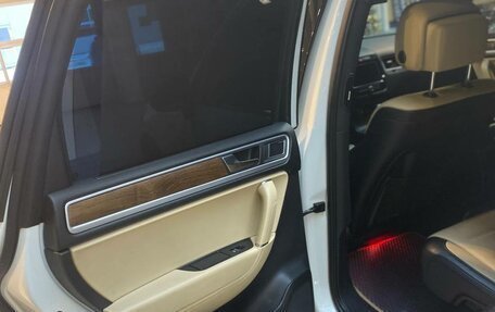 Volkswagen Touareg III, 2012 год, 2 777 555 рублей, 19 фотография