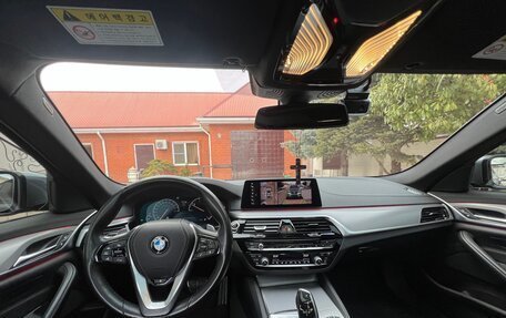 BMW 5 серия, 2018 год, 4 350 000 рублей, 29 фотография