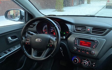 KIA Rio III рестайлинг, 2012 год, 900 000 рублей, 5 фотография