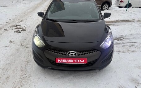 Hyundai i30 II рестайлинг, 2013 год, 900 000 рублей, 1 фотография