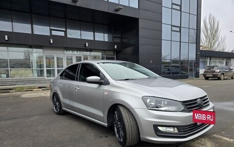 Volkswagen Polo VI (EU Market), 2017 год, 1 200 000 рублей, 2 фотография