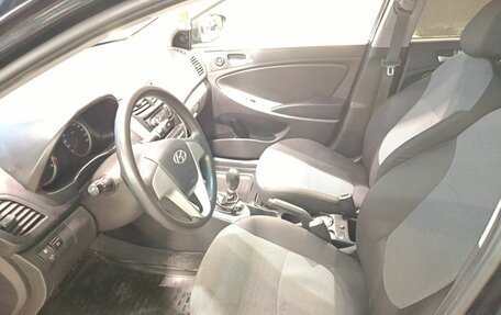 Hyundai Solaris II рестайлинг, 2013 год, 840 000 рублей, 7 фотография