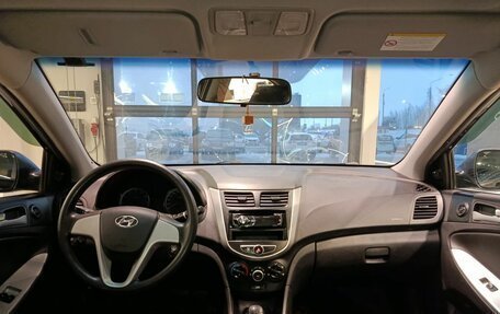 Hyundai Solaris II рестайлинг, 2013 год, 840 000 рублей, 10 фотография