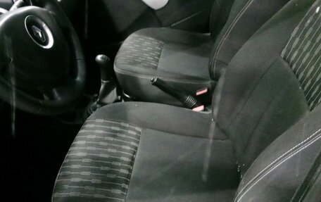 Renault Logan I, 2013 год, 395 000 рублей, 6 фотография