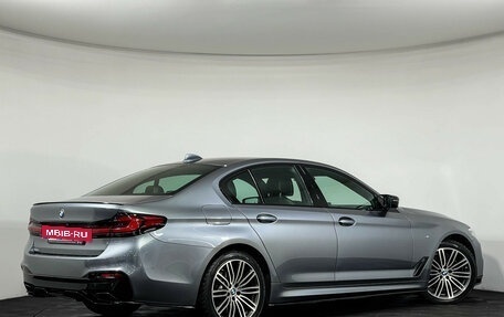 BMW 5 серия, 2019 год, 4 700 000 рублей, 2 фотография