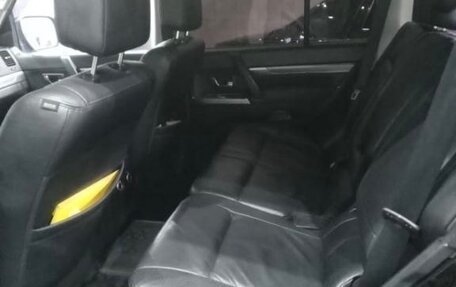 Mitsubishi Pajero IV, 2011 год, 2 000 000 рублей, 5 фотография