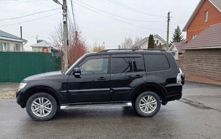 Mitsubishi Pajero IV, 2011 год, 2 000 000 рублей, 3 фотография