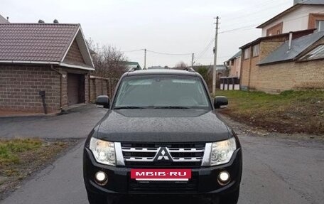 Mitsubishi Pajero IV, 2011 год, 2 000 000 рублей, 2 фотография