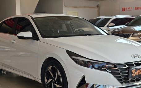 Hyundai Elantra, 2021 год, 1 400 000 рублей, 2 фотография