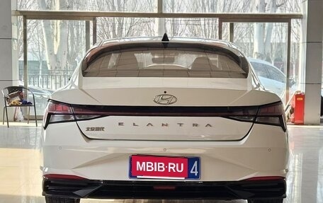Hyundai Elantra, 2021 год, 1 400 000 рублей, 5 фотография