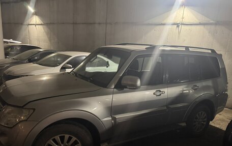 Mitsubishi Pajero IV, 2012 год, 1 950 000 рублей, 2 фотография