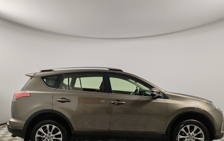 Toyota RAV4, 2016 год, 2 375 000 рублей, 4 фотография