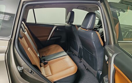 Toyota RAV4, 2016 год, 2 375 000 рублей, 19 фотография