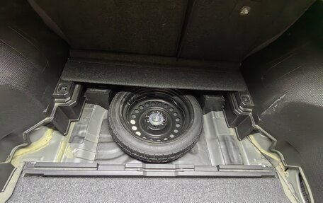 Nissan Wingroad III, 2014 год, 990 000 рублей, 15 фотография