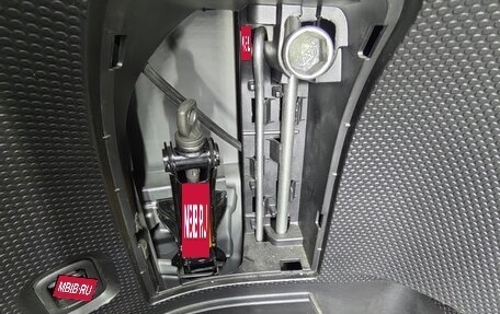 Nissan Wingroad III, 2014 год, 990 000 рублей, 10 фотография