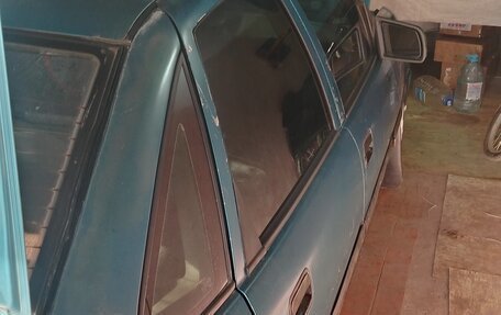 Opel Vectra A, 1993 год, 85 000 рублей, 7 фотография