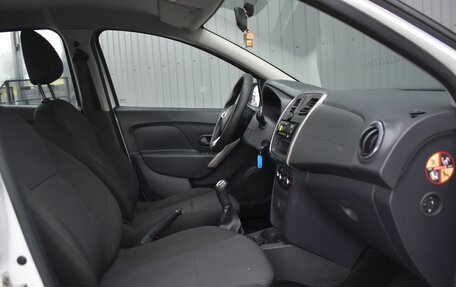 Renault Logan II, 2019 год, 569 999 рублей, 13 фотография