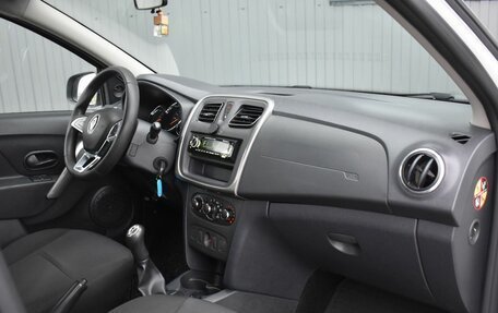 Renault Logan II, 2019 год, 569 999 рублей, 12 фотография