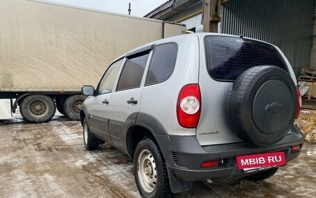 Chevrolet Niva I рестайлинг, 2010 год, 480 000 рублей, 4 фотография