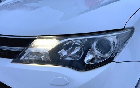 Toyota RAV4, 2014 год, 1 890 000 рублей, 7 фотография