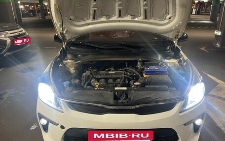 KIA Rio IV, 2018 год, 1 100 000 рублей, 8 фотография