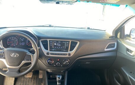 Hyundai Solaris II рестайлинг, 2021 год, 1 450 000 рублей, 3 фотография