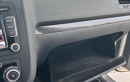 Volkswagen Jetta VI, 2009 год, 1 200 000 рублей, 13 фотография