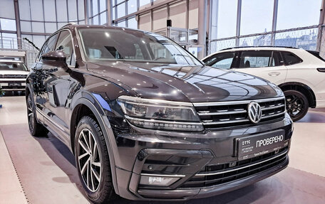 Volkswagen Tiguan II, 2019 год, 3 154 000 рублей, 3 фотография