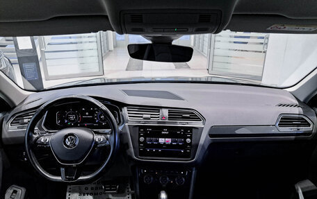 Volkswagen Tiguan II, 2019 год, 3 154 000 рублей, 17 фотография