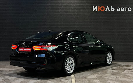 Toyota Camry, 2019 год, 3 199 000 рублей, 6 фотография