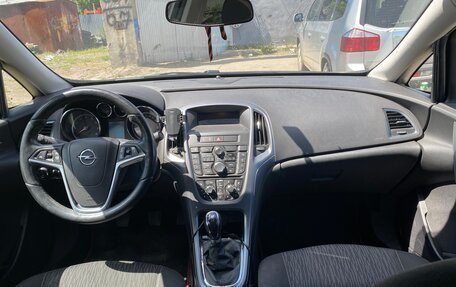 Opel Astra J, 2013 год, 1 000 000 рублей, 5 фотография