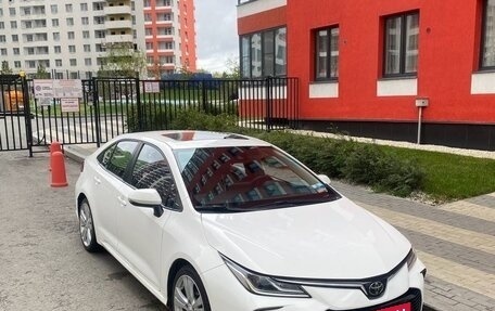 Toyota Corolla, 2021 год, 2 300 000 рублей, 1 фотография