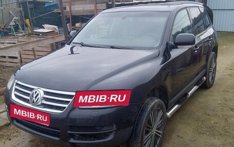 Volkswagen Touareg III, 2005 год, 850 000 рублей, 2 фотография