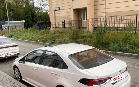 Toyota Corolla, 2021 год, 2 300 000 рублей, 3 фотография