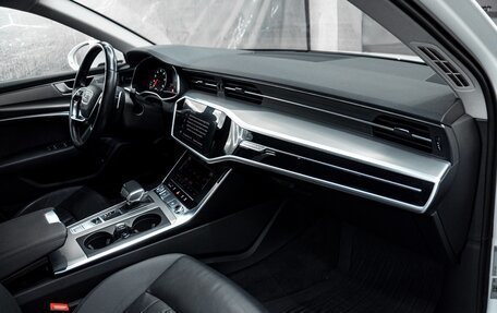 Audi A6, 2019 год, 4 080 000 рублей, 14 фотография