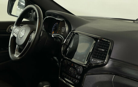 Jeep Grand Cherokee, 2019 год, 3 947 000 рублей, 9 фотография