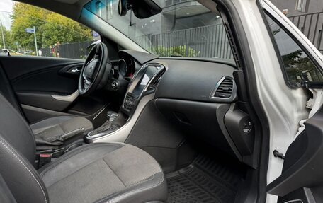 Opel Astra J, 2011 год, 800 000 рублей, 12 фотография