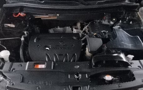 Mitsubishi Outlander III рестайлинг 3, 2015 год, 1 880 000 рублей, 5 фотография